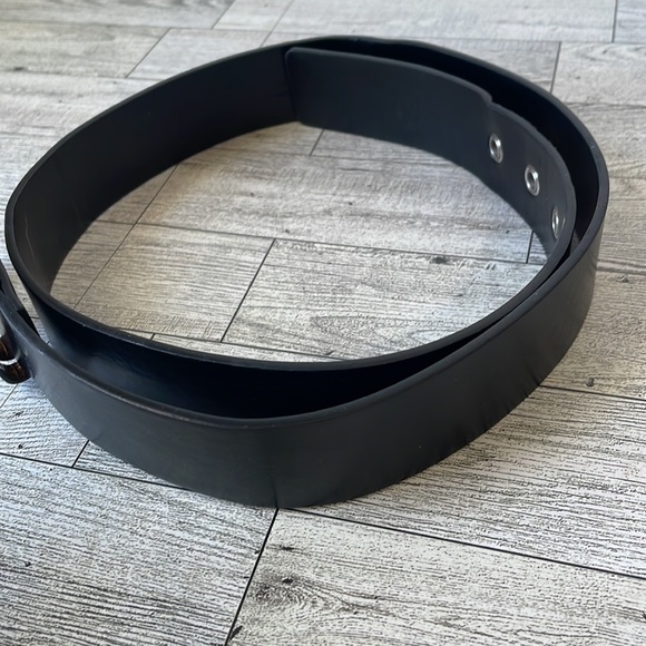 Michael Kors Black and Silver Belt EUC - Picture 3 of 7